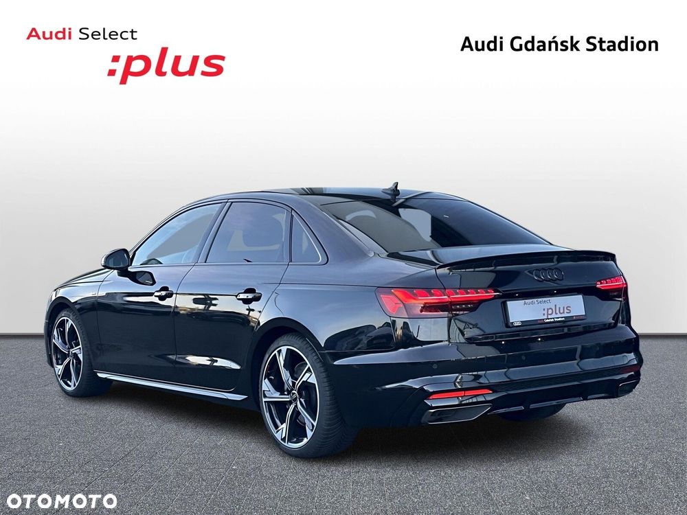 Audi A4 Limousine - 4