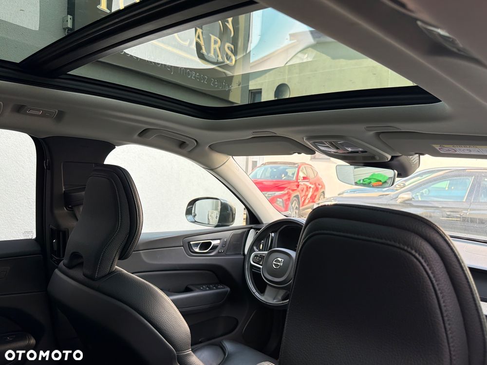 Volvo XC 60 T6 Plug-In Hybrid AWD Inscription - 39