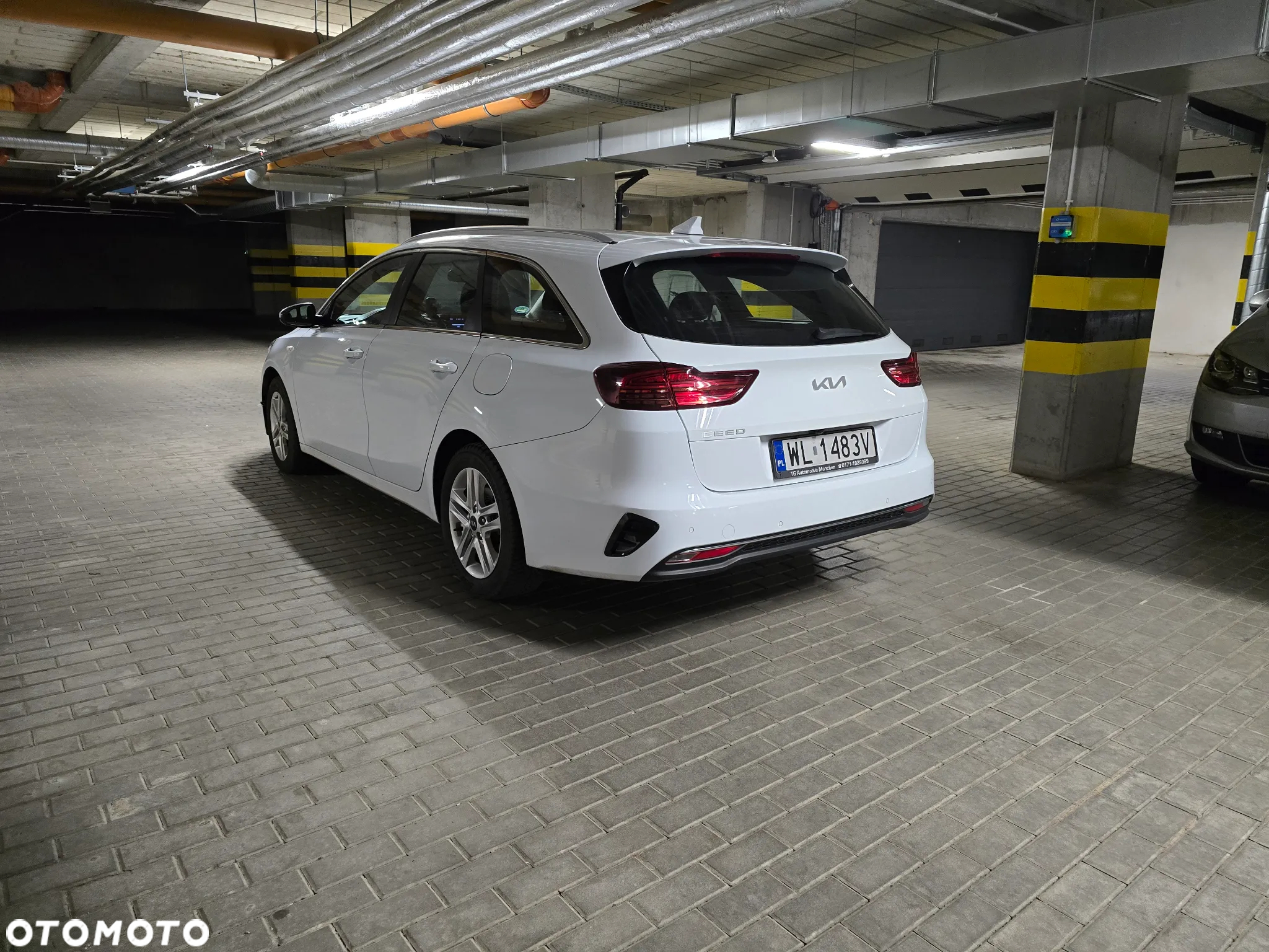 Kia Ceed - 4