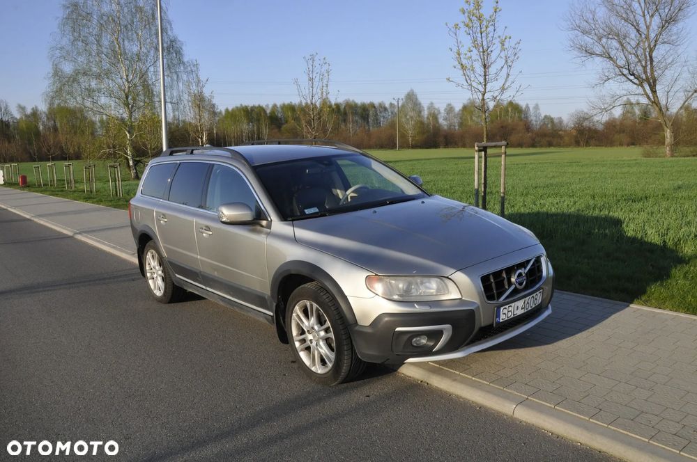 Volvo XC 70 T6 AWD Geartronic Summum - 2