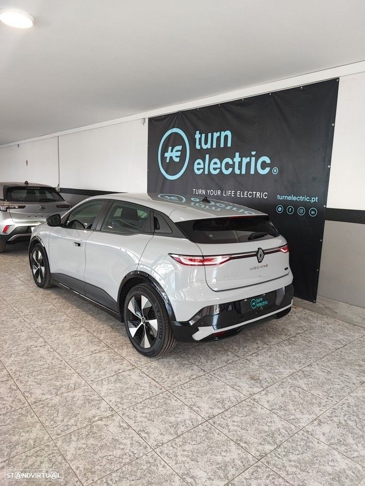 Renault Mégane E-Tech EV60 220hp optimum charge Equilibre — fotografia 4