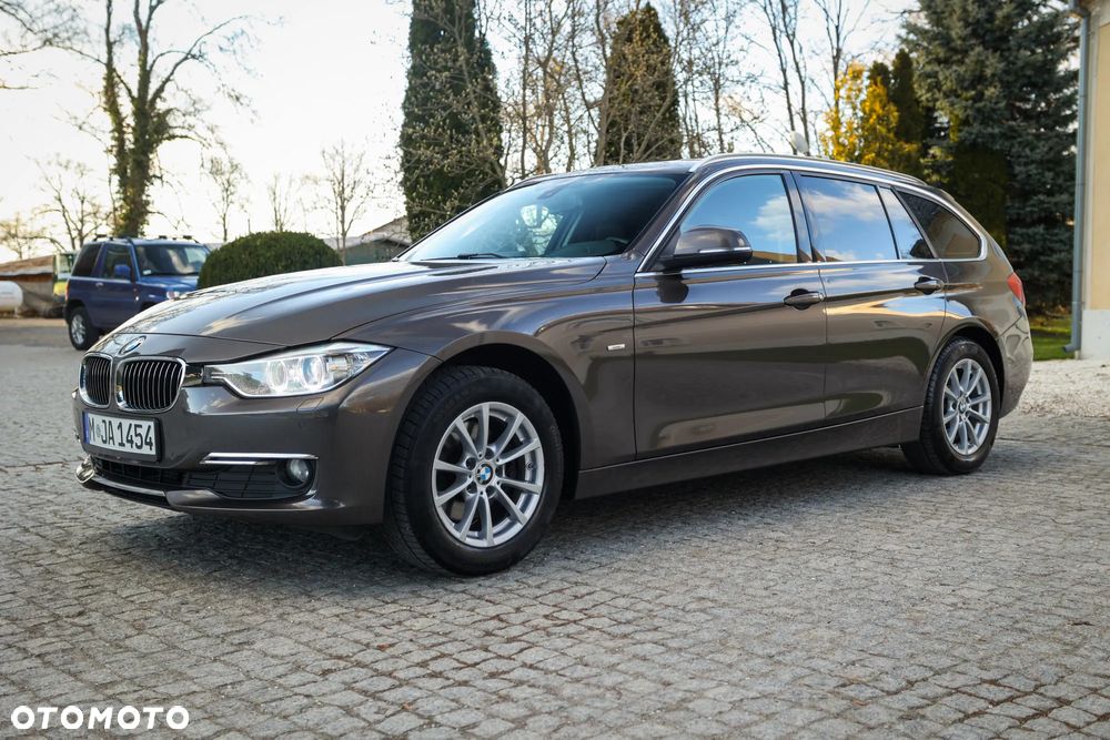 BMW Seria 3 320d Blue Performance Luxury Line - 4