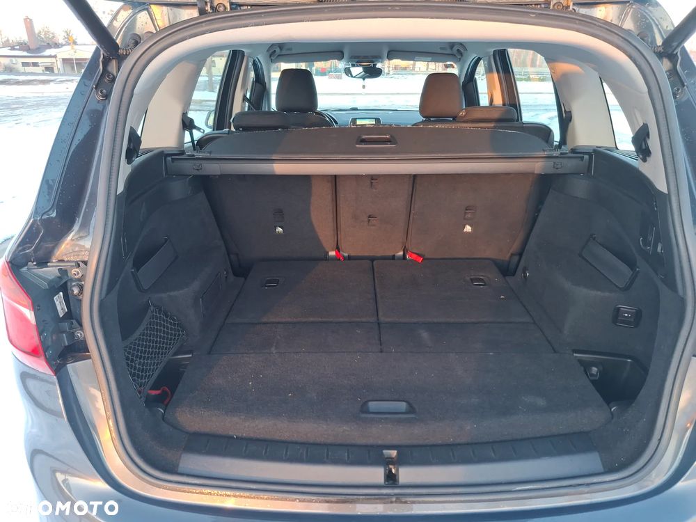 BMW Seria 2 218d Sport-Aut Luxury Line - 8