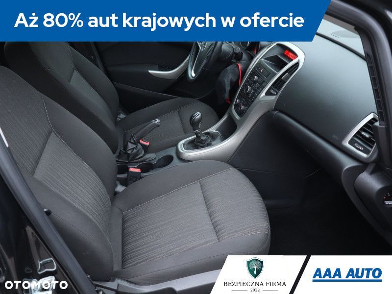 Opel Astra - 11