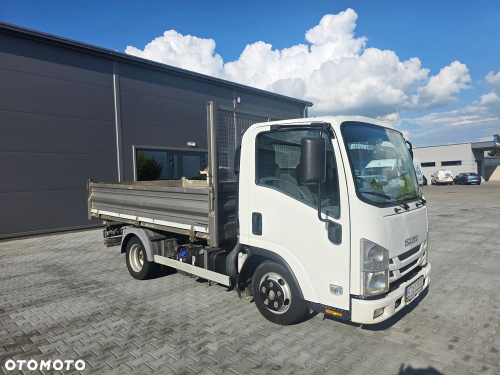 Inny Isuzu N21 - 3