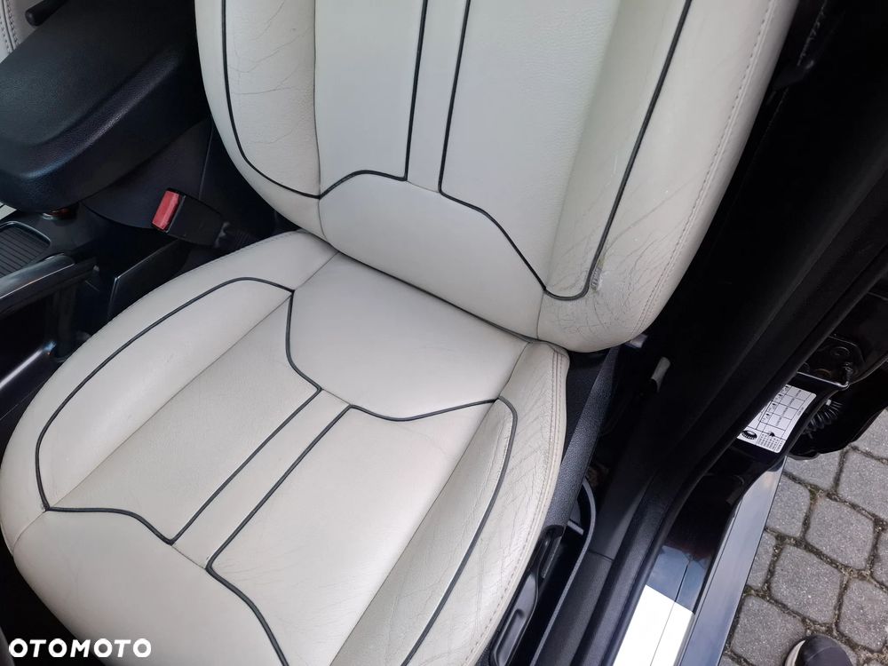 Ford Kuga 2.5 4x4 Individual - 27
