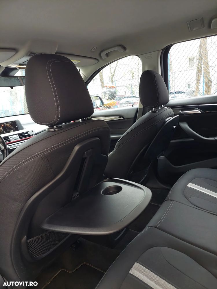 BMW X1 sDrive18d - 10