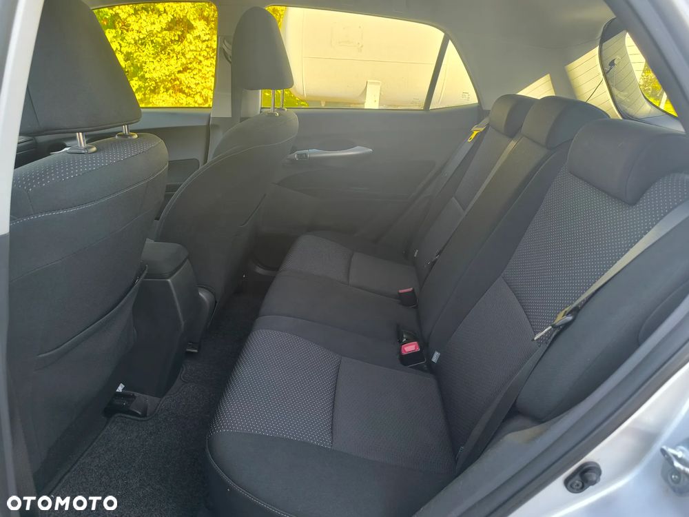 Toyota Auris 1.33 Dual-VVT-i Edition - 7