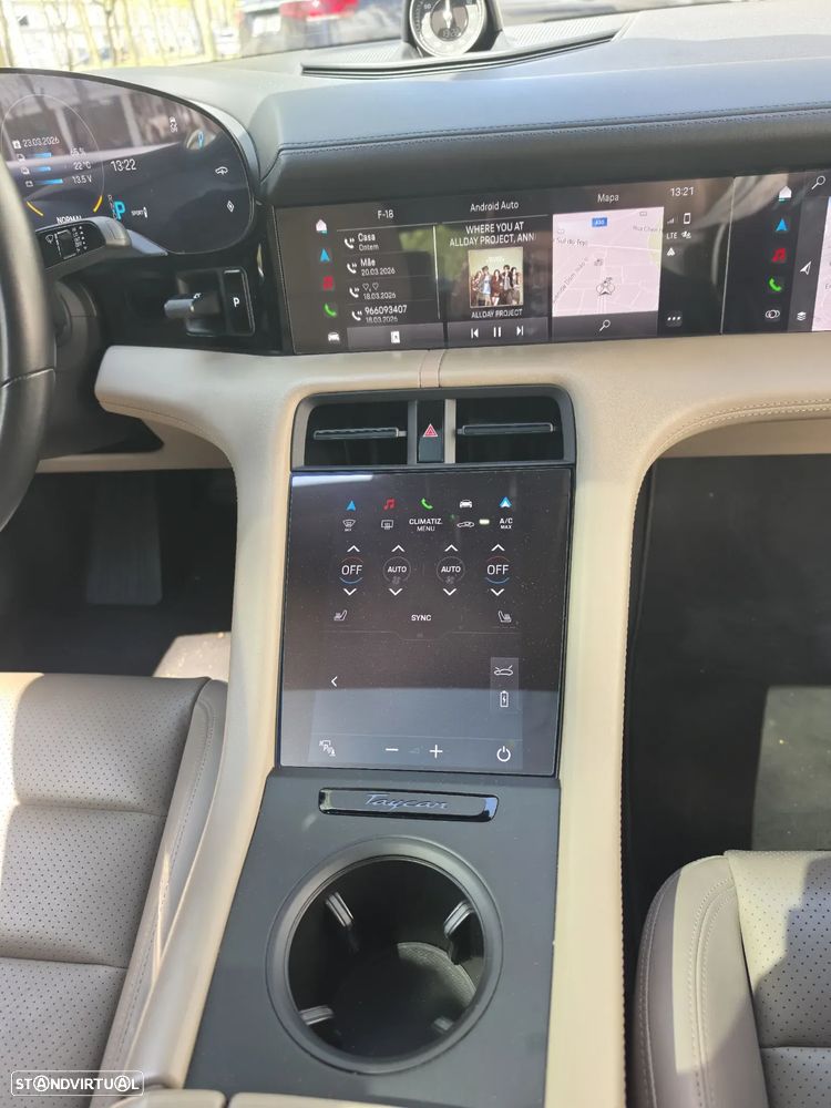 Porsche Taycan 4S - 16