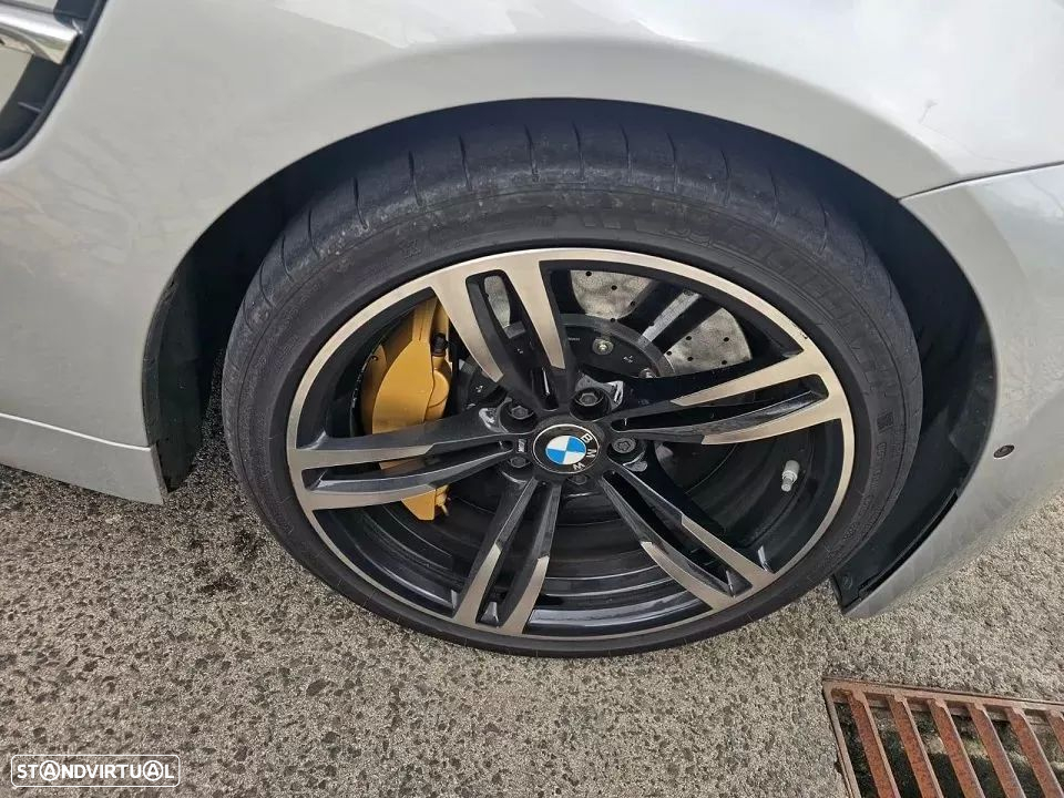 BMW M4 Auto - 21