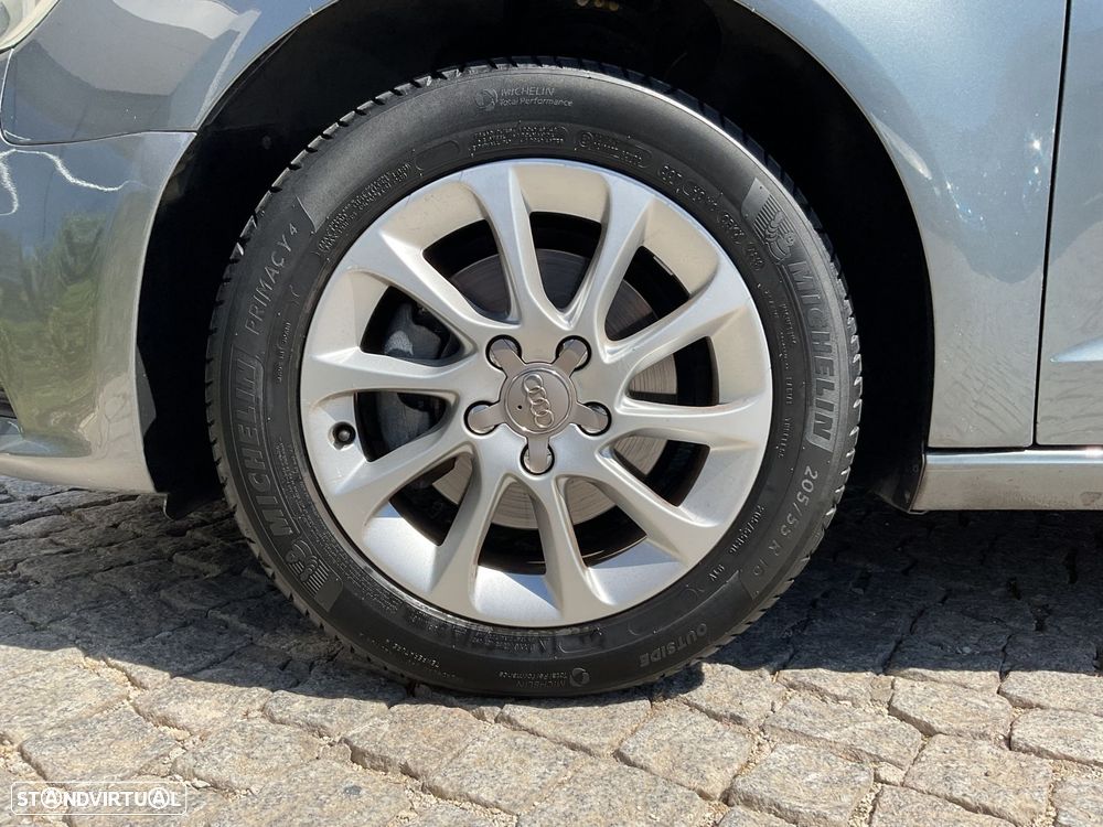 Audi A3 Sportback 1.6 TDI Advance - 14