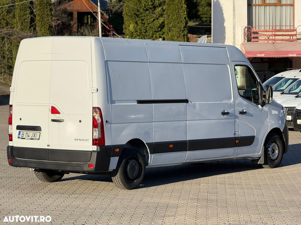Renault Master 2.3 Blue 135 TT Furgon CD 3,5t L3H2 9 m3 - 9