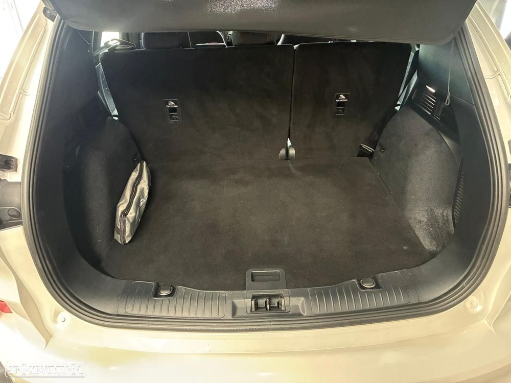 Ford Kuga 1.5 EcoBoost ST-Line - 38
