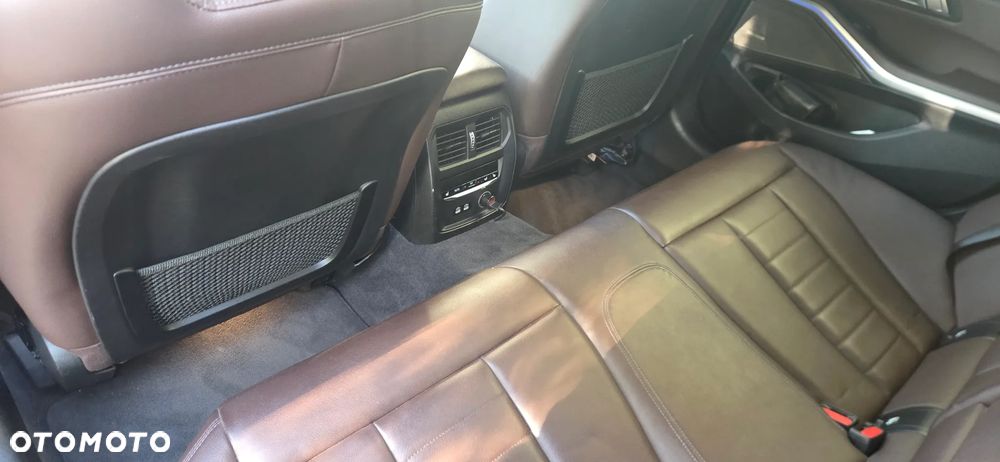 BMW Seria 3 318d Sport Line - 20