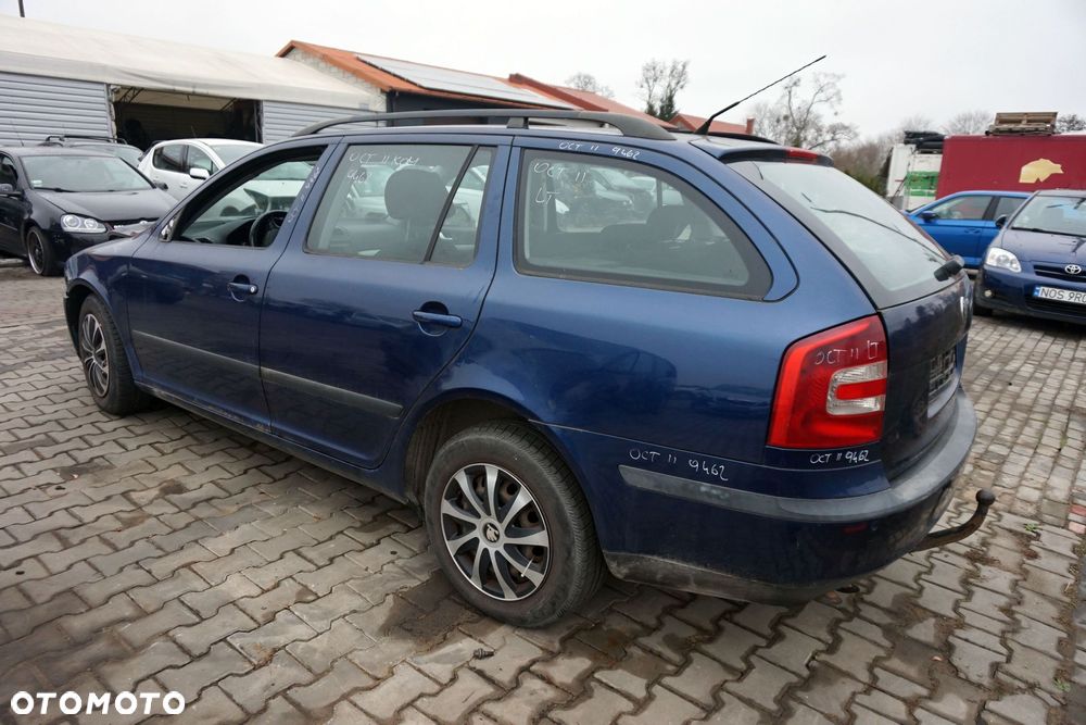 SKODA OCTAVIA II KOMBI 2006 9462 1.9 TDI BXE 105KM GQQ GRANATOWY na części - 3