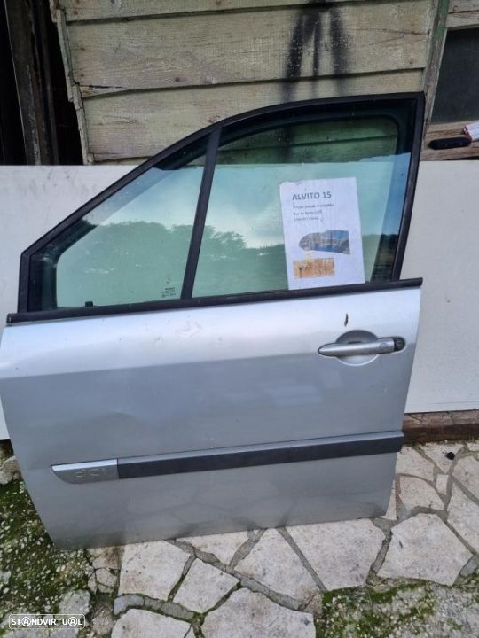 porta frente esquerda Renault Scenic 2006 - 1