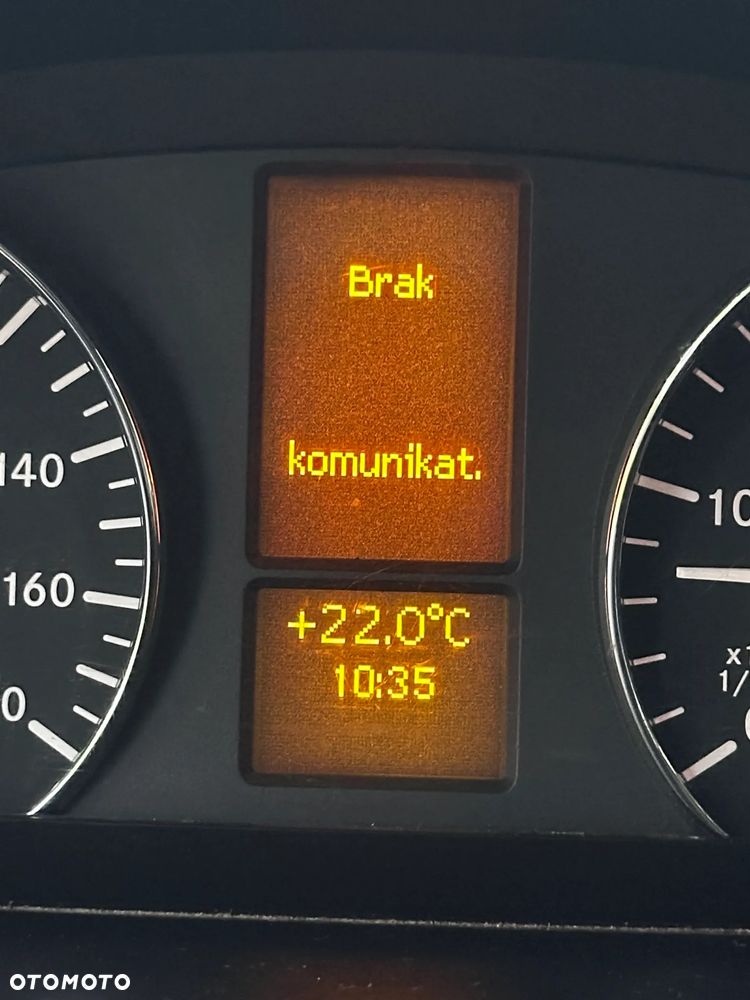 Mercedes-Benz Sprinter - 16