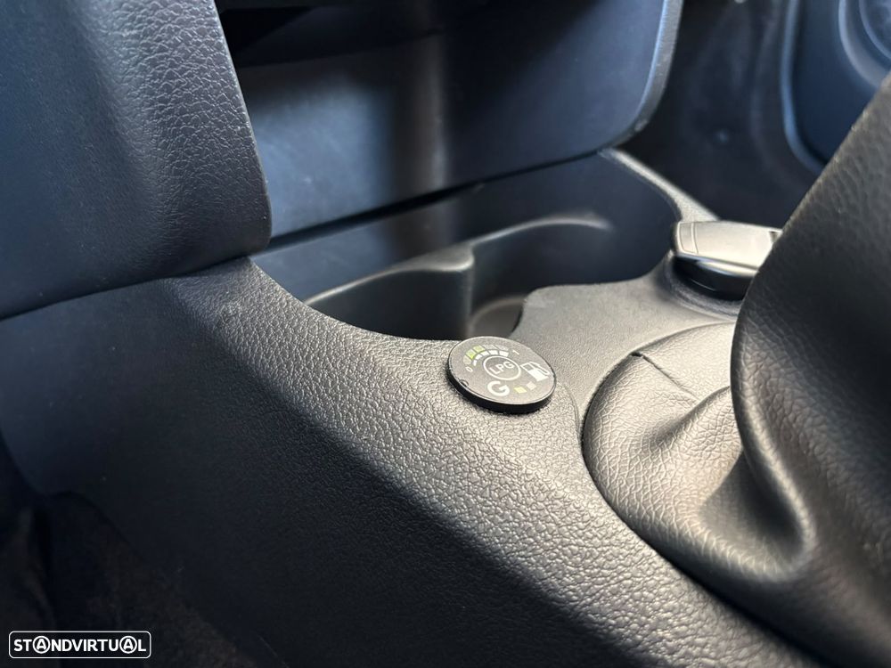 Dacia Sandero - 13