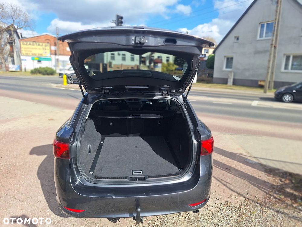 Toyota Avensis 2.0 D-4D Active Business - 13