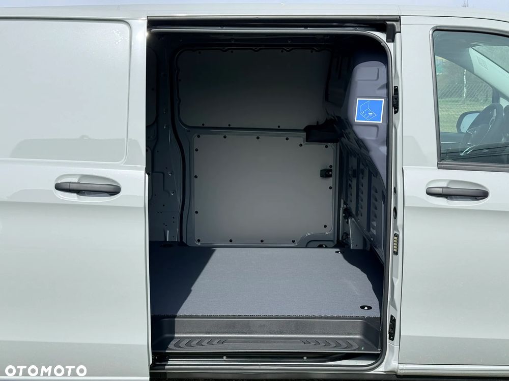Mercedes-Benz Vito - 11