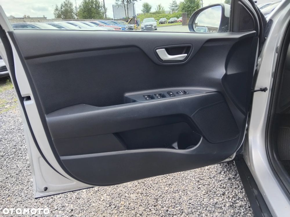 Kia Stonic 1.0 T-GDI M - 20