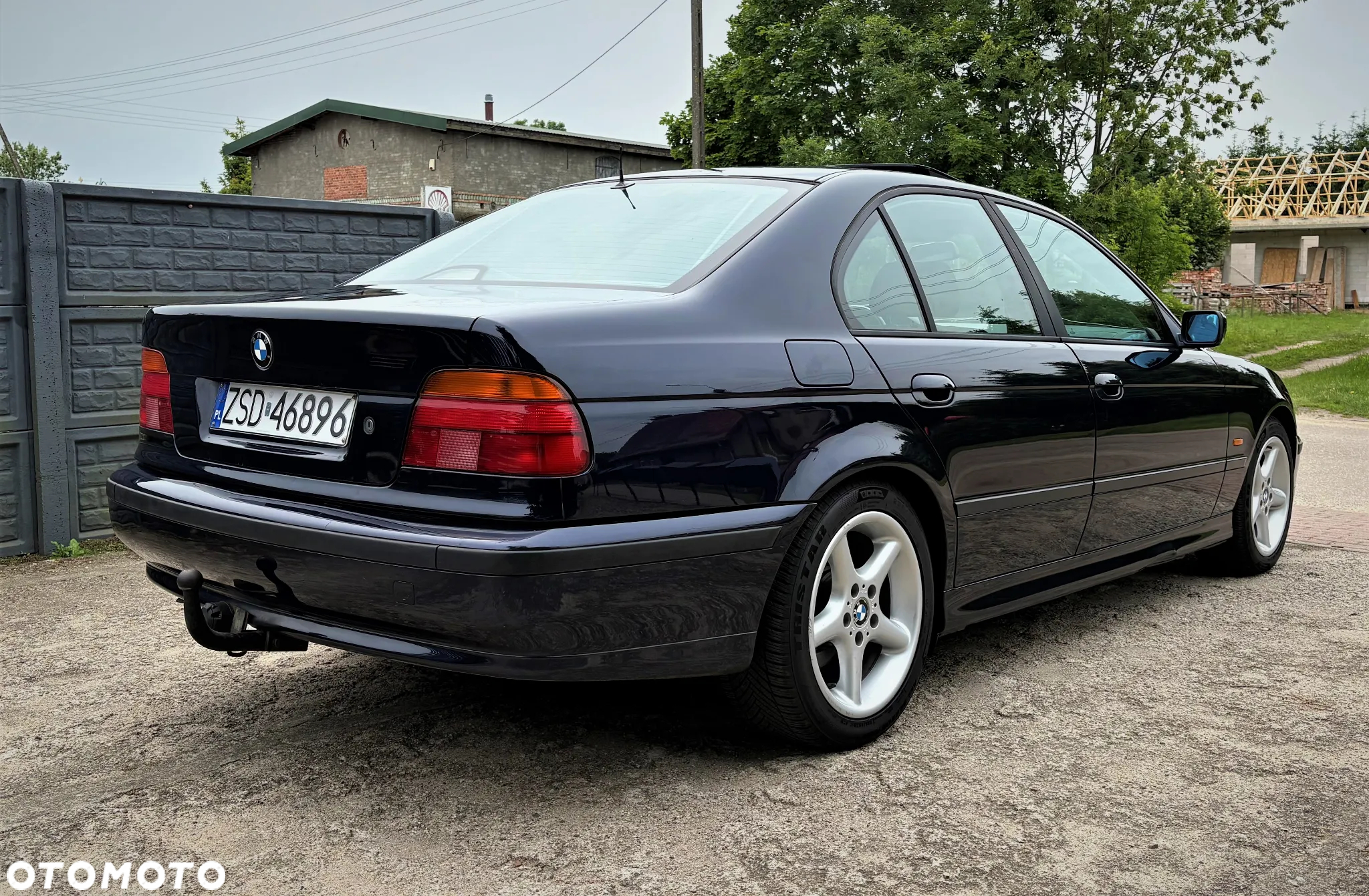 BMW Seria 5 520i - 4