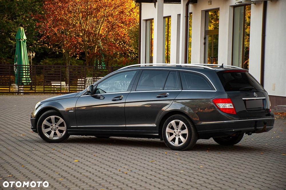 Mercedes-Benz C-Class 2008 photo 3