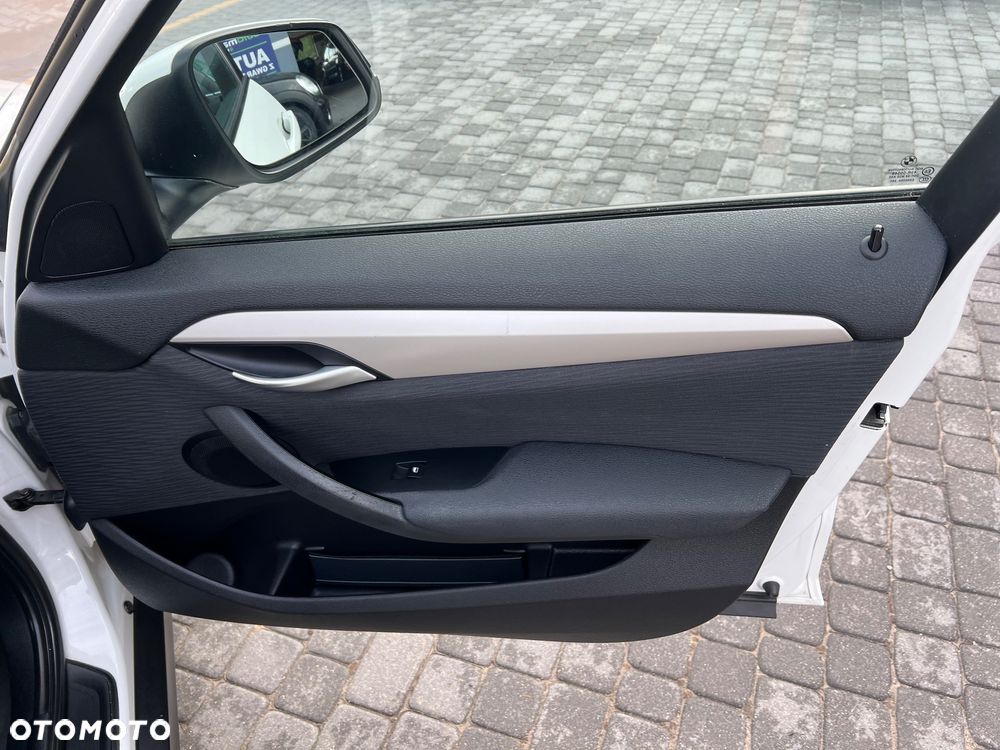 BMW X1 sDrive16d Sport Line - 28