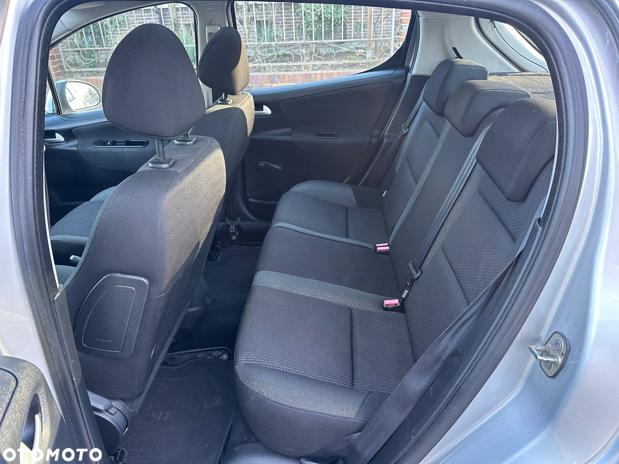 Peugeot 207 - 17
