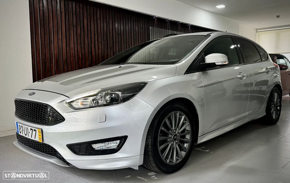 Ford Focus 1.0 EcoBoost ST-Line - 1