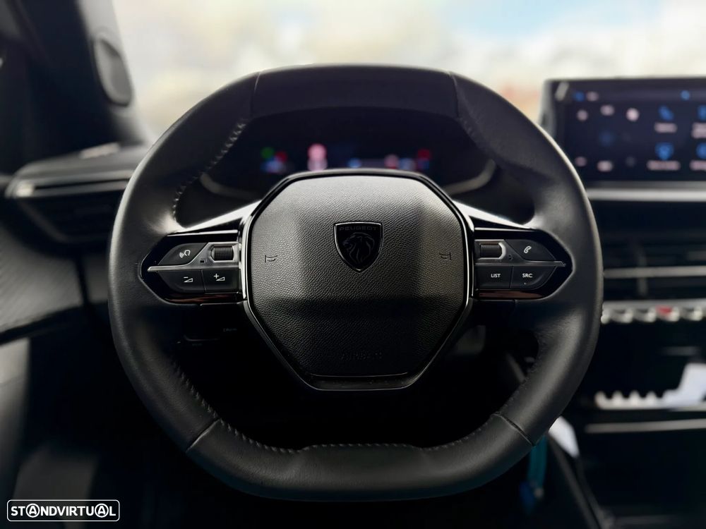 Peugeot 2008 1.2 PureTech Allure Pack - 19