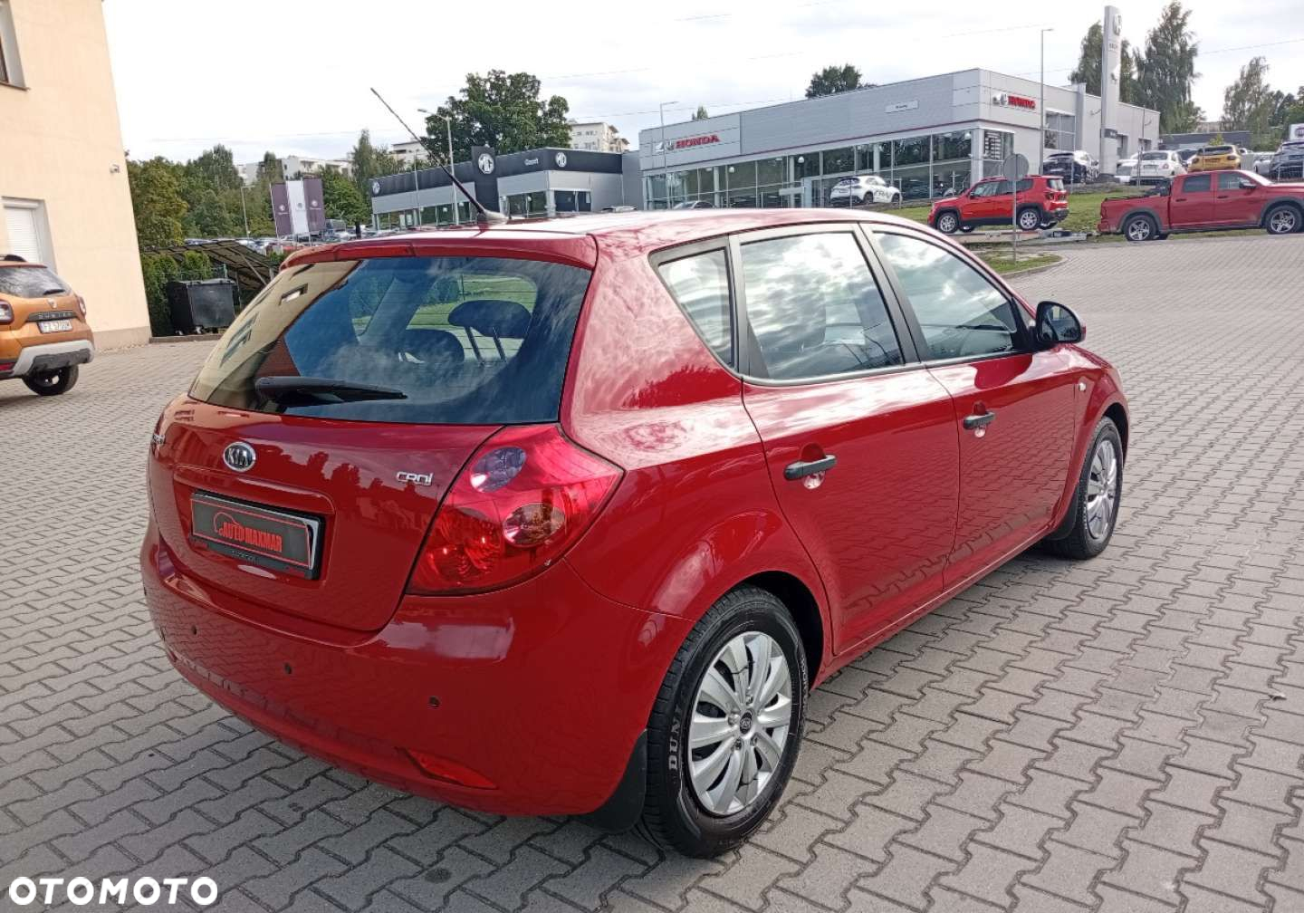 Kia Ceed - 8