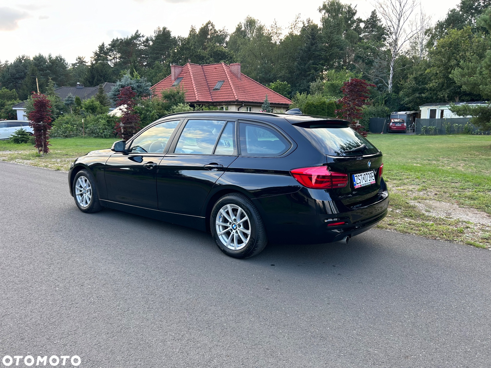 BMW Seria 3 318d Touring Advantage - 5