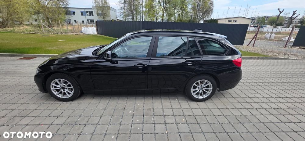 BMW Seria 3 318i GPF Advantage - 19