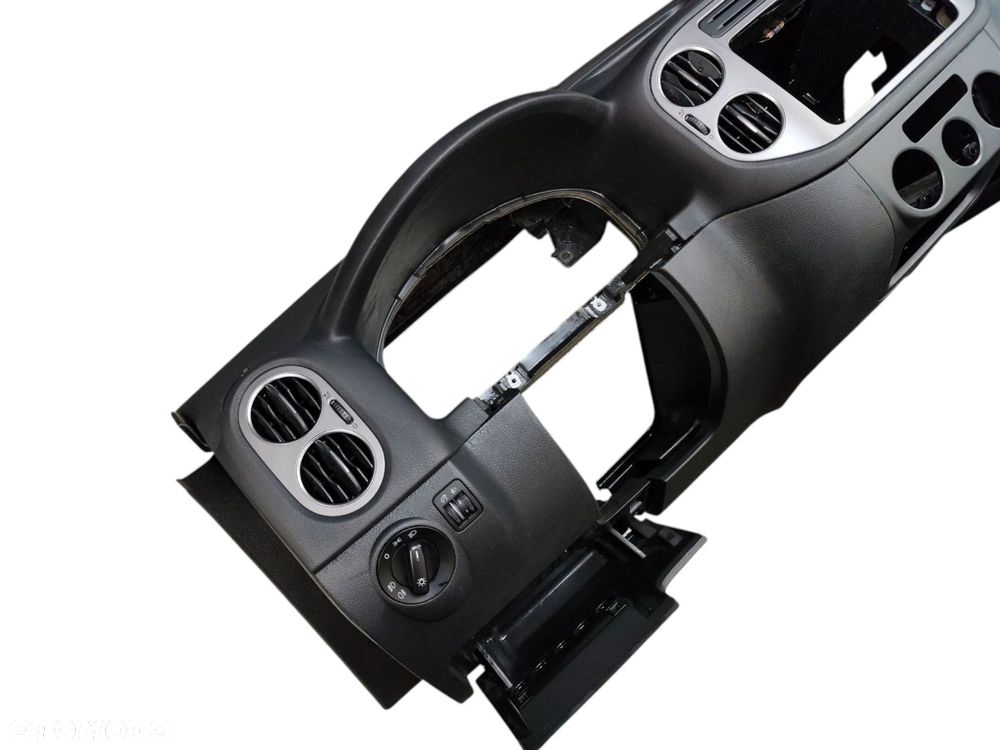 DESKA ROZDZIELCZA VOLKSWAGEN TIGUAN I 5N (2007-2011) 2.0 TDI 140KM - 6