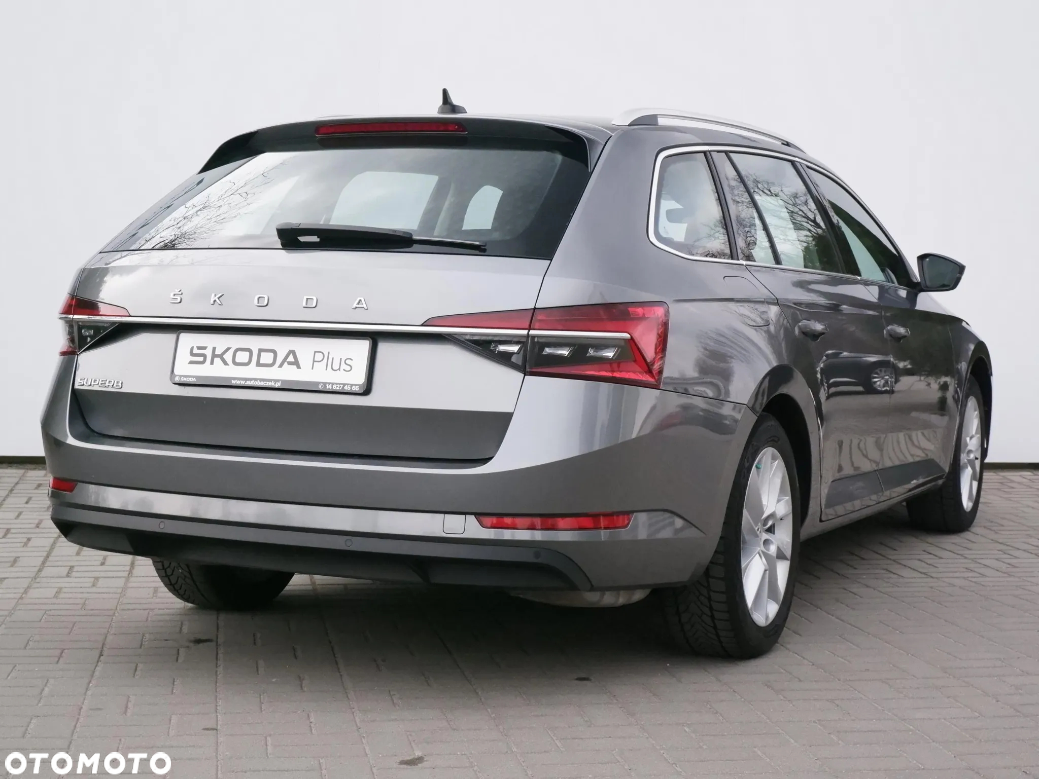 Skoda Superb 2.0 TSI Ambition DSG - 6