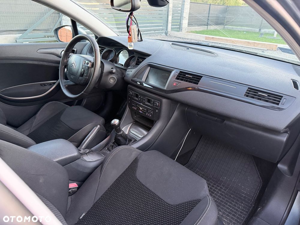 Citroen C5 2010 photo 2