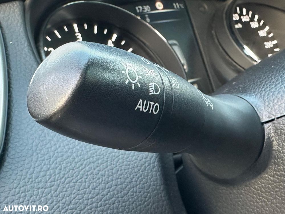 Nissan Qashqai 1.6 DCI TEKNA+ - 24