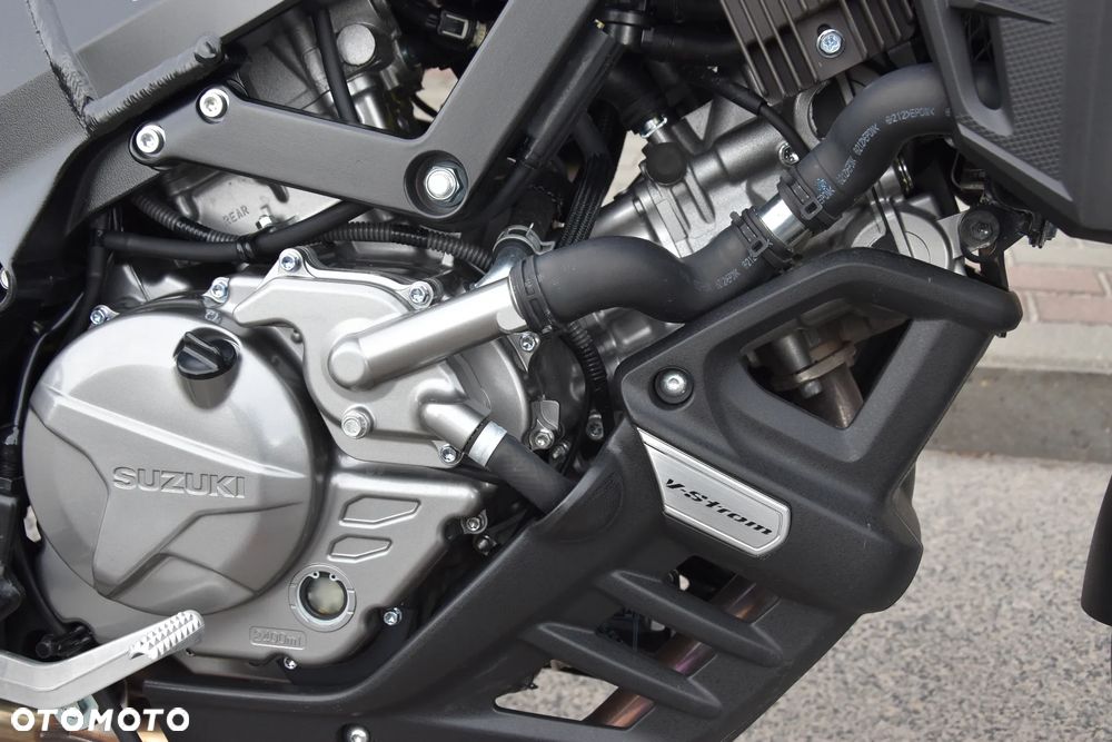 Suzuki DL - 16