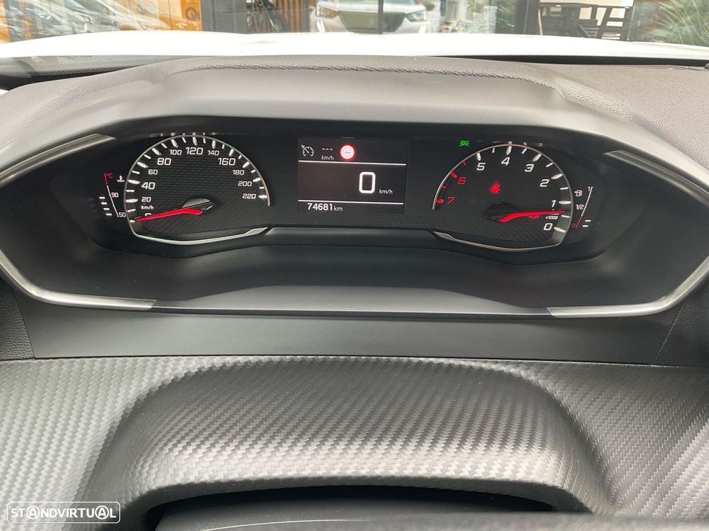 Peugeot 2008 1.2 PureTech Active Pack - 23