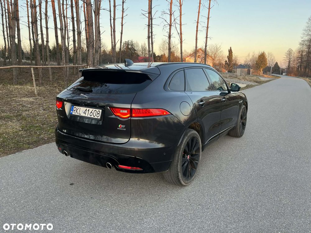 Jaguar F-Pace 3.0 V6 AWD S - 1