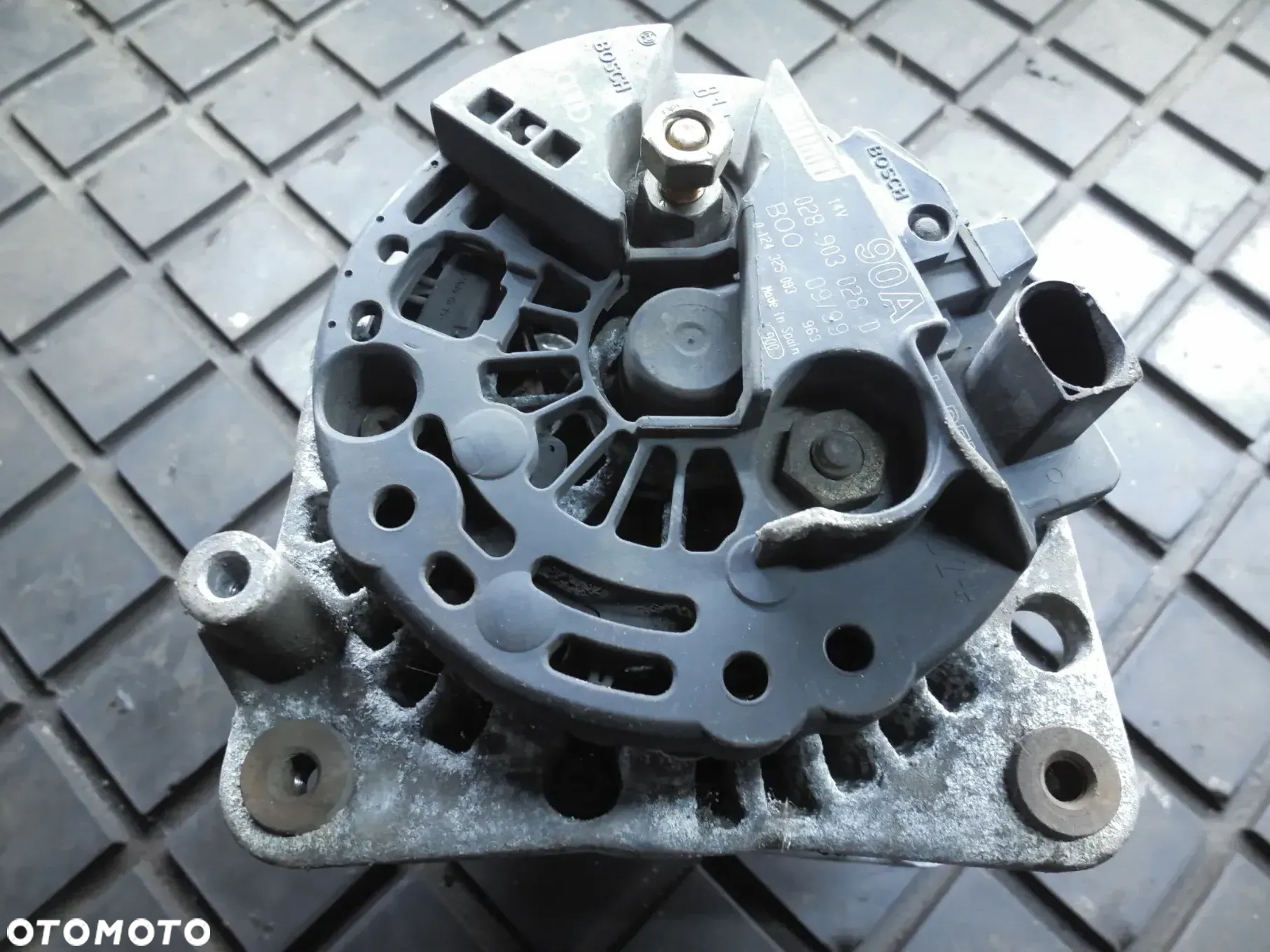 VW AUDI SEAT SKODA 1.4 1.6 ALTERNATOR 028903028D 90A BOSCH ORYGINAŁ POSIADAM 7SZT - 9