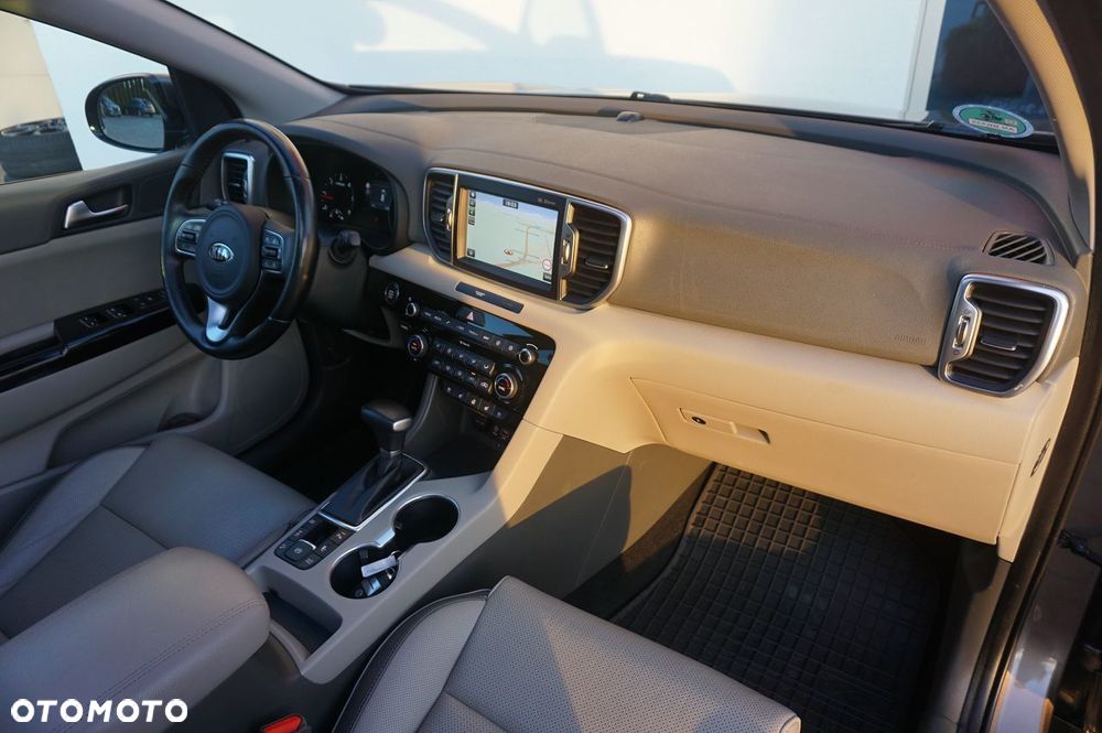 Kia Sportage 2,0 CRDI AWD Platinum - 18