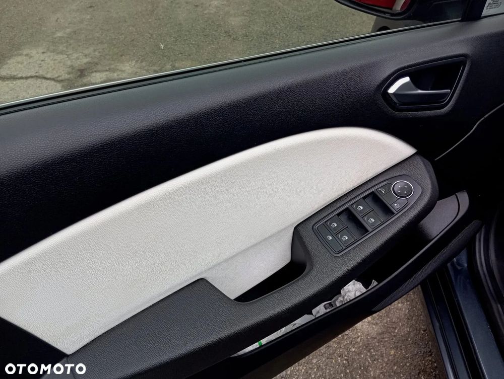 Renault Clio TCe 90 TECHNO - 8