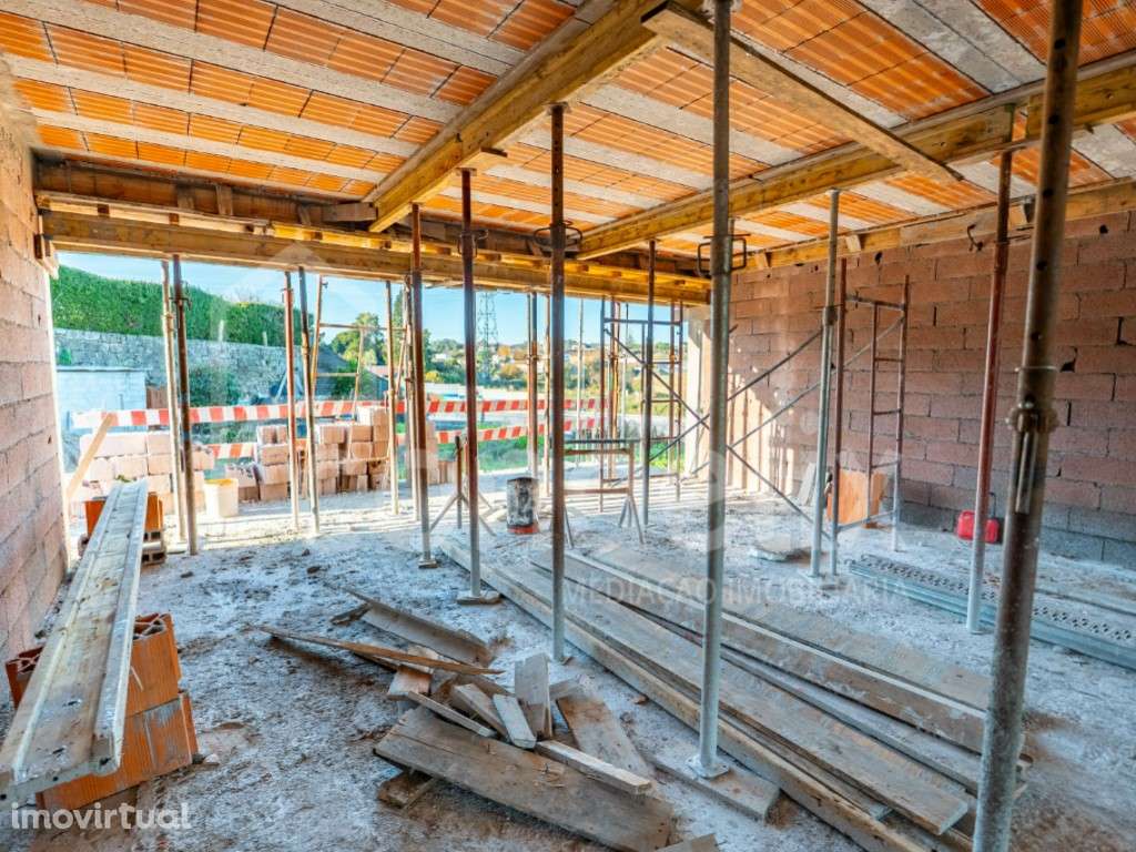 Moradia T4 com Piscina na Cidade da Maia - Grande imagem: 3/22