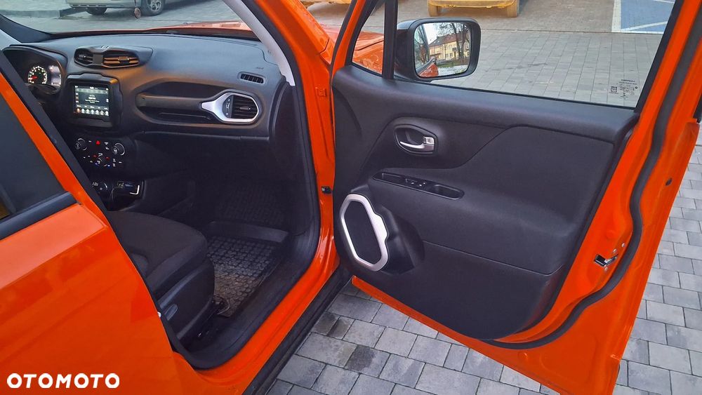 Jeep Renegade - 16