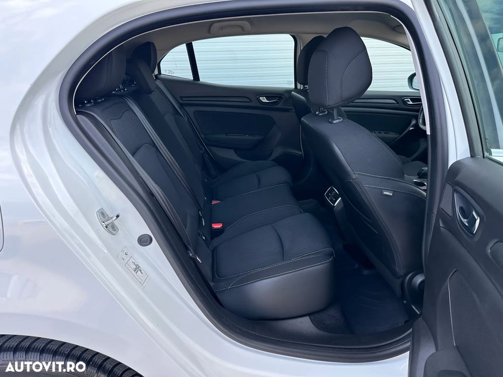 Renault Megane Blue dCi 116 EDC Zen - 10