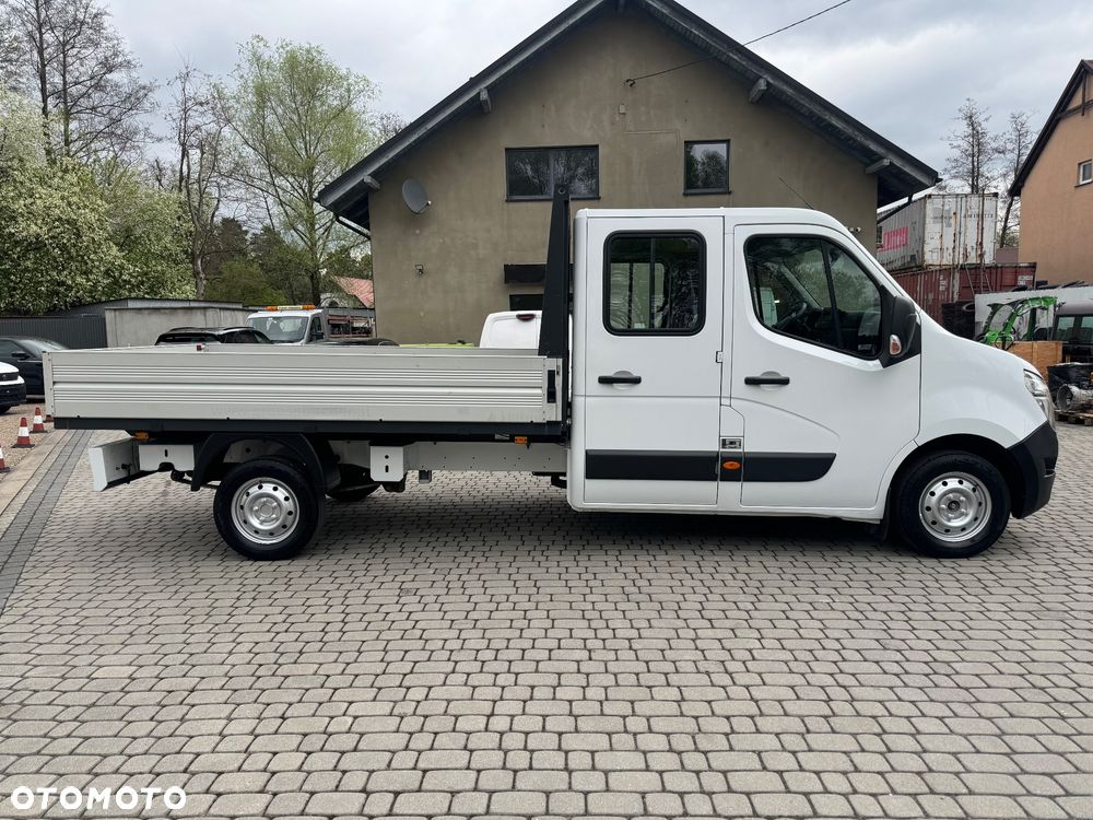 Nissan NV400 - 4