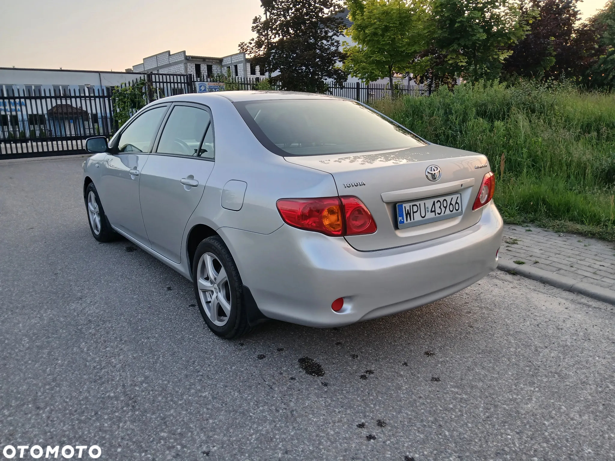 Toyota Corolla - 3