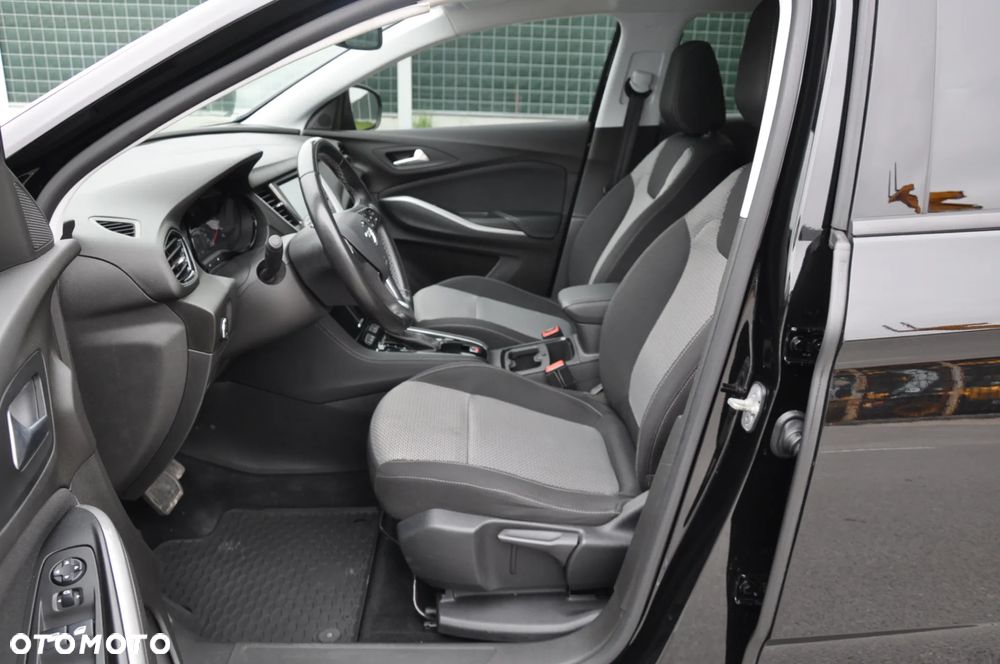 Opel Grandland X 1.2 T GPF Design Line S&S - 9